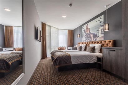 2 nakvynės RESORT HOTEL ELIJA dviem + masažas 