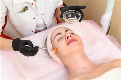 Neinvazinė karboksiterapija + kolageno terapija