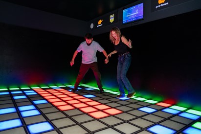 Žaidimas „Lavos grindys“ + „Laser TAG“