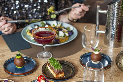 Vakarienė restorane „Botanist“ dviem d. d. 