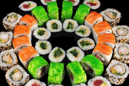 SUSHI LOVERS šventinis užkandžių rinkinys