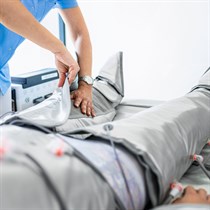 Limfodrenažinis kūno masažas + įvyniojimas