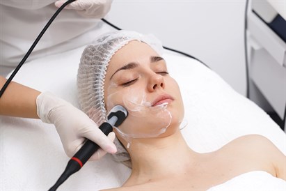 4 stangrinamosios veido procedūros FORMA INMODE