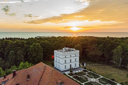 1 nakvynės poilsis VILA KOMODA + dovana