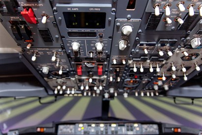 Pilotuok realaus skrydžio AIRBUS A320 simuliatorių