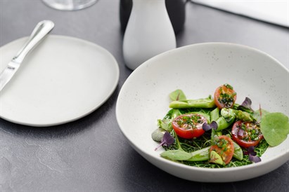 3 patiekalų lėtojo maisto vakarienė dviem „Monist“