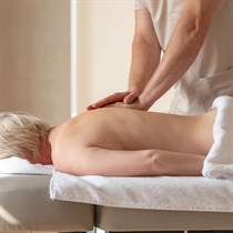 Klasikinis nugaros + kobido veido masažas