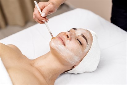 Veido odą gaivinanti procedūra + presoterapija