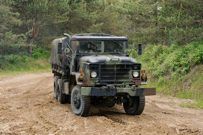 Vairuok sunkvežimį „AM General M925“