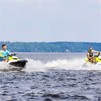 Skriejimas vandens motociklu