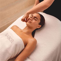 Drėkinamoji veido procedūra „Perfect Skin & Glow“