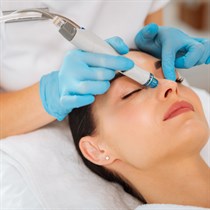 Mikroadatinė veido procedūra „Hikari“