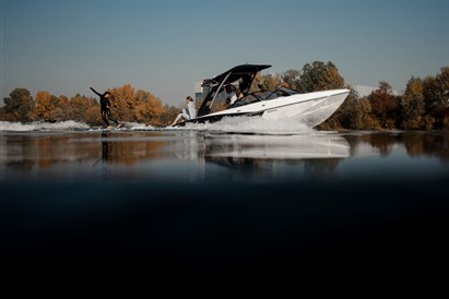 Vandens pramogos „Molėtai Resort“