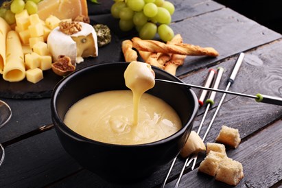 Autentiška šveicariško sūrio fondiu degustacija dviem