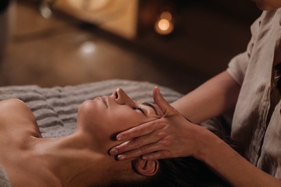 Karališkasis kobido veido masažas