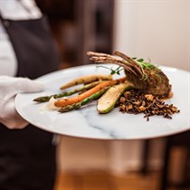 Vakarienė restorane „Roko virtuvė“