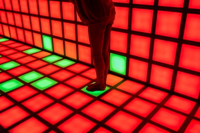 Patirtis „Lava Floor“ dviem 