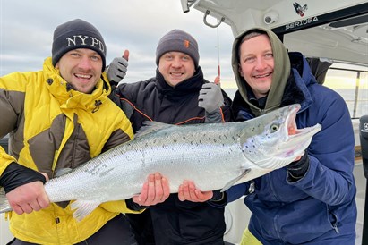 Lašišos žvejyba su gidu Baltijos jūroje d. d.