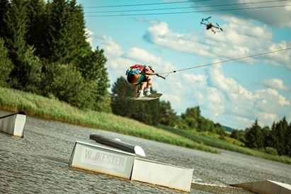 Čiuožimas vandenlente „Wake Pond“ parke
