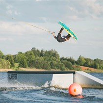 Čiuožimas vandenlente parke „Wake Pond“
