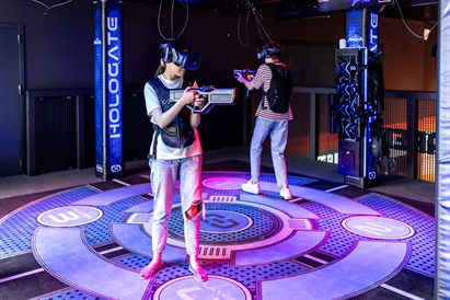 Žaidimas „Laser TAG“ arenoje dviem d. d.