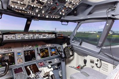 Pilotuok realaus skrydžio BOEING 737CL simuliatorių