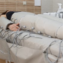 Limfodrenažinis masažas su aparatu