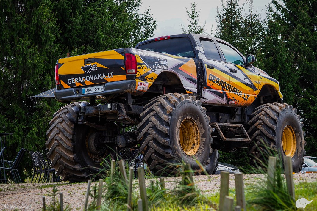 MONSTER TRUCK romantiškai + staigmena