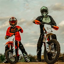 Išbandykite pasivažinėjimą elektriniu motociklu