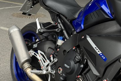Motociklo YAMAHA MT-10 nuoma