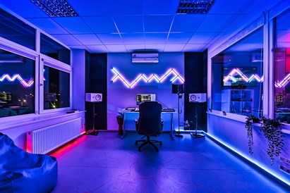 Profesionali DJ pamoka studijoje