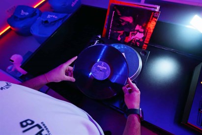 Profesionali DJ pamoka studijoje