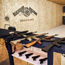 Šaudymas „Ginklų klubo“ šaudykloje