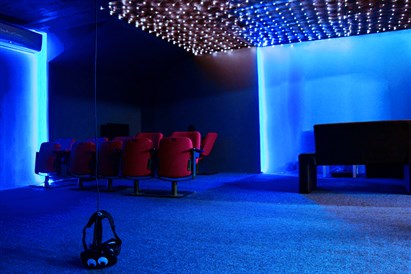 Virtualios realybės pramogos su „V-R Shop“