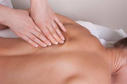 Giliųjų audinių masažas „Jaunatvės namuose“