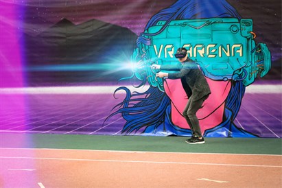 Komandinis žaidimas VR arenoje