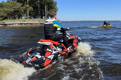 Lėkite vandens motociklu „Seadoo Spark“