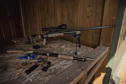 Šaudymas 4 populiariausiais ginklais 