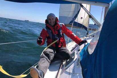 Plaukimas burine jachta Kauno mariose