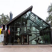 Nakvynė viešbutyje „Belvilis“ su vakariene