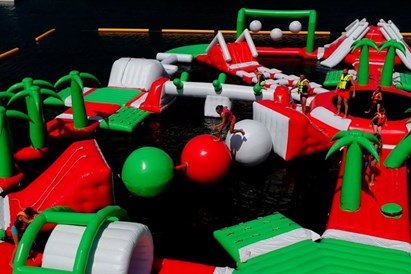 „Jump Out“ vandens pramogos šeimai Birštone