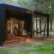 Nakvynė namelyje „Miško kortai“ + ofuro vonia