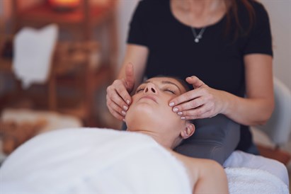 Kobido veido masažas „Jaunatvės namuose“