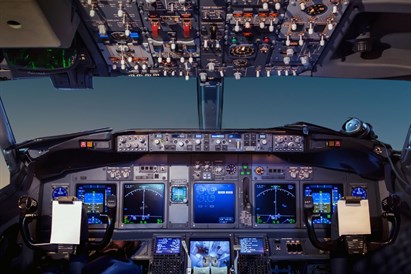 Pilotuok realaus skrydžio BOEING 737CL simuliatorių