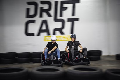 Šonaslydis kartingu su „Drift Cart“