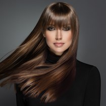 Profesionali atkuriamoji plaukų procedūra