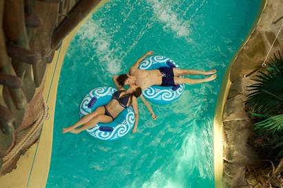 3 val. vandens ir pirčių malonumų VICHY dviem