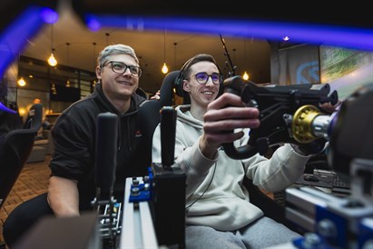 Pramoga su lenktynių simuliatoriumi