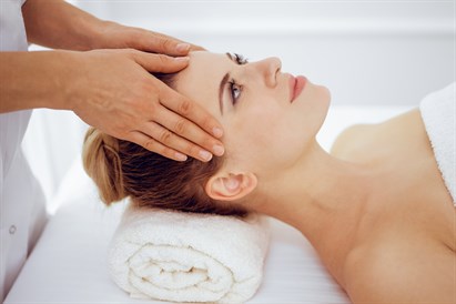 Japoniškas kobido veido masažas „DermaSurgic“