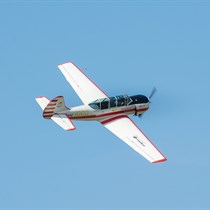 Nustebinkite JĄ akrobatiniu skrydžiu